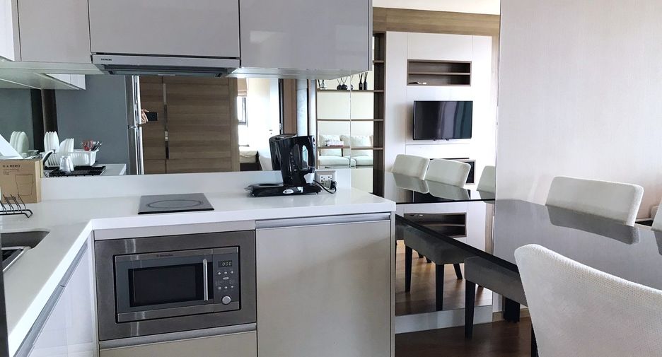 For rent 2 bedrooms condo in Sathon, Bangkok