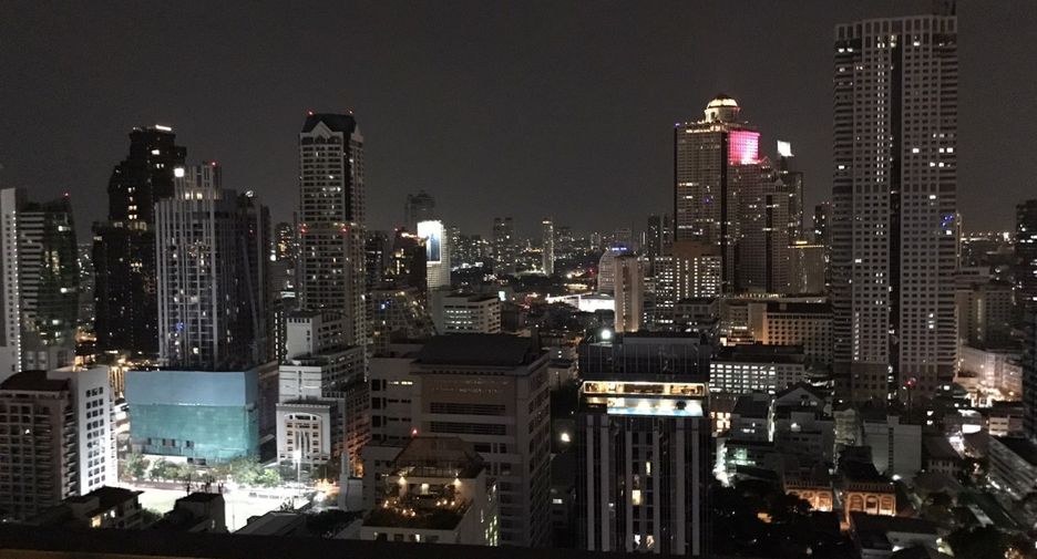 For rent 2 bedrooms condo in Sathon, Bangkok