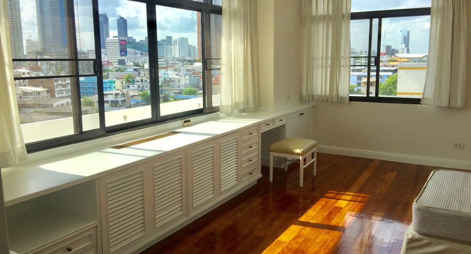 For rent 3 ベッドルーム condo in Watthana, Bangkok
