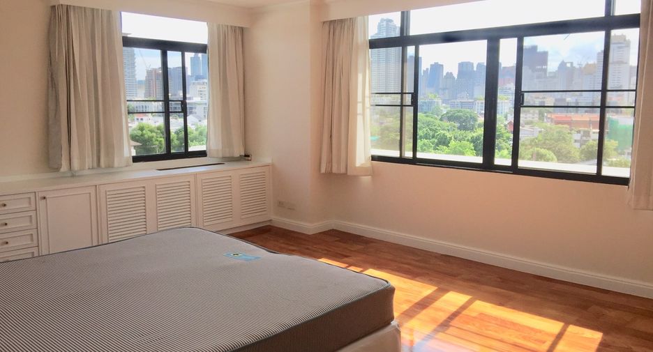 For rent 3 ベッドルーム condo in Watthana, Bangkok