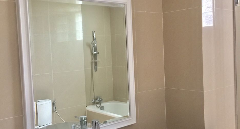 For rent 3 ベッドルーム condo in Watthana, Bangkok