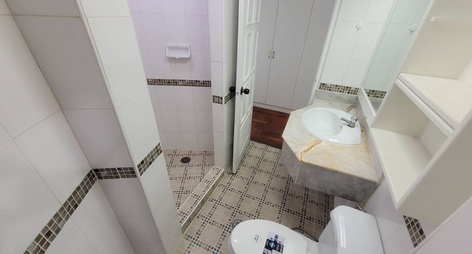 Wohnung zur Miete mit 3 Zimmer in Watthana, Bangkok
