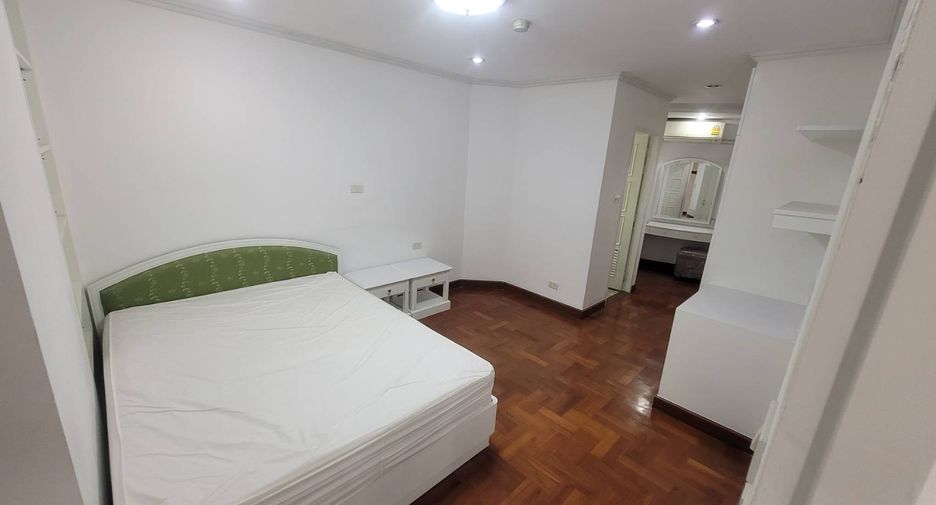 Wohnung zur Miete mit 3 Zimmer in Watthana, Bangkok