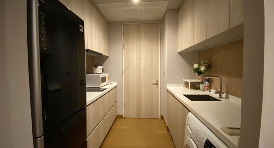 For rent 2 bedrooms condo in Khlong Toei, Bangkok