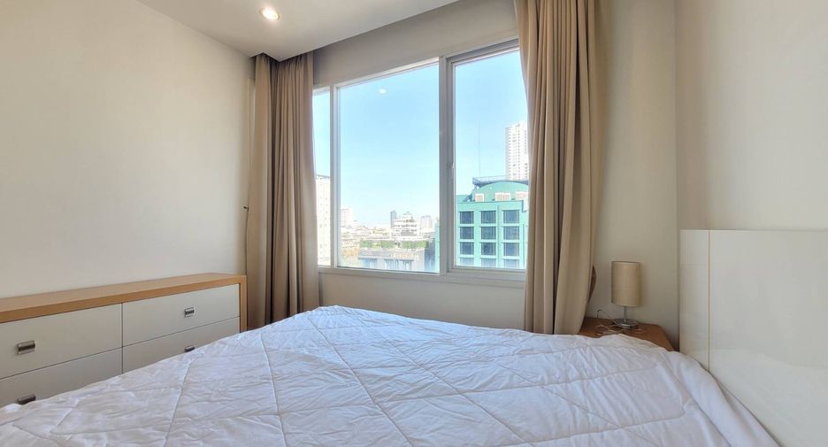 For rent 2 bedrooms condo in Watthana, Bangkok