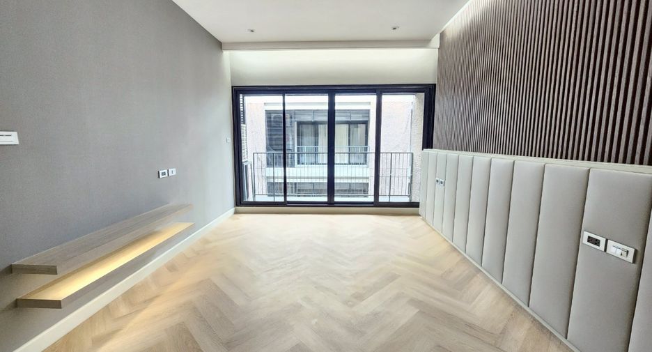 For rent 4 ベッドルーム condo in Watthana, Bangkok