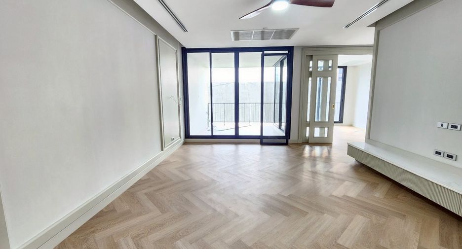 For rent 4 ベッドルーム condo in Watthana, Bangkok