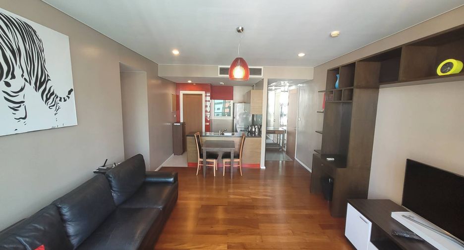 For rent 2 bedrooms condo in Watthana, Bangkok