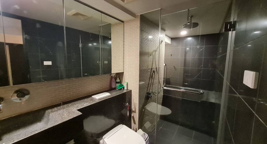 Condo en alquiler de 2 habitaciones en Watthana, Bangkok
