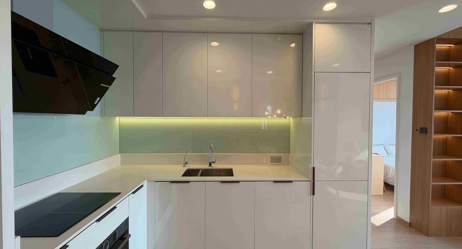 Condo en alquiler de 2 habitaciones en Sathon, Bangkok