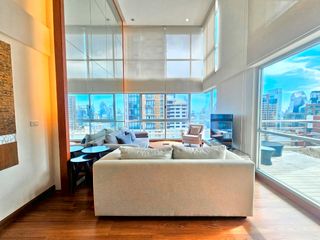 For rent 2 bedrooms condo in Pathum Wan, Bangkok
