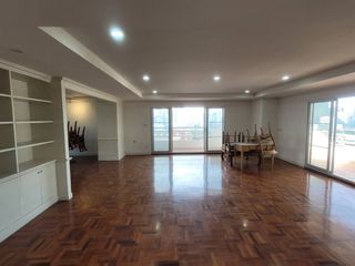 Condo en alquiler de 3 habitaciones en Watthana, Bangkok