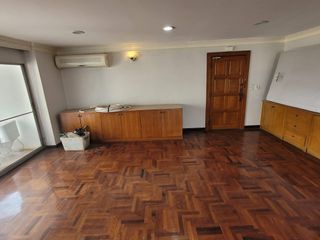 Condo en alquiler de 3 habitaciones en Watthana, Bangkok