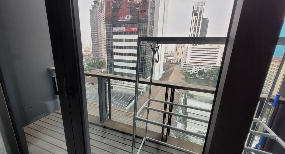 For rent 2 bedrooms condo in Watthana, Bangkok
