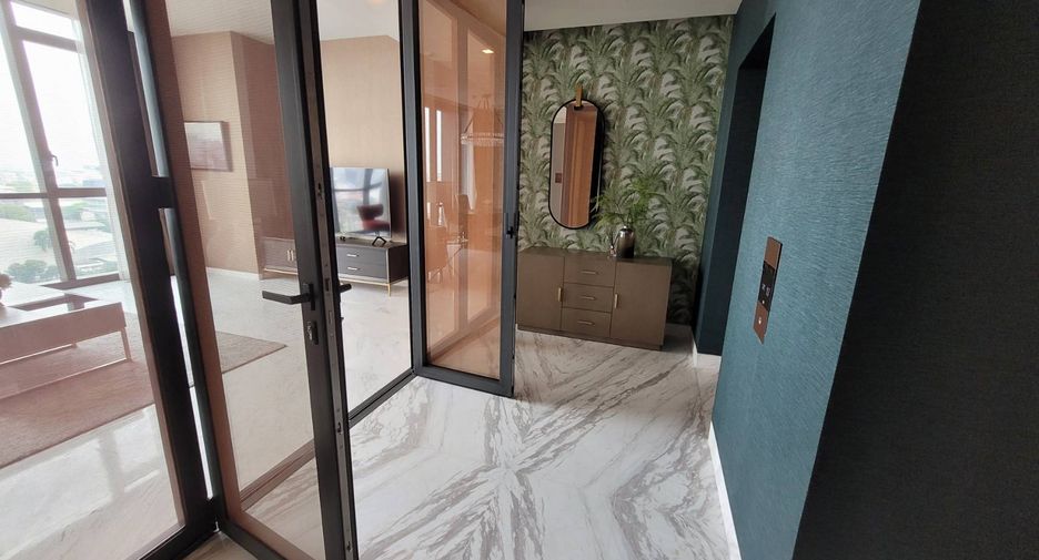 For rent 2 bedrooms condo in Watthana, Bangkok