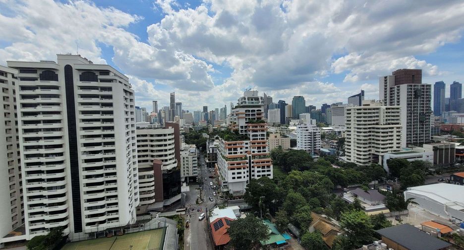 ให้เช่า 3 ห้องนอน คอนโด ใน วัฒนา, กรุงเทพฯ