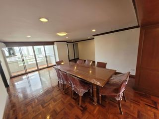 ให้เช่า 3 ห้องนอน คอนโด ใน วัฒนา, กรุงเทพฯ