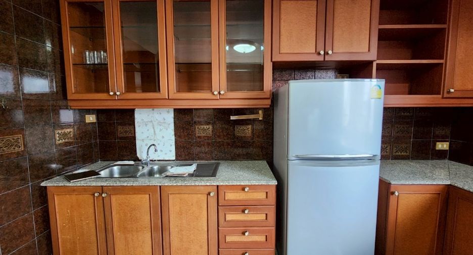 For rent and for sale 3 bedrooms condo in Khlong Toei, Bangkok