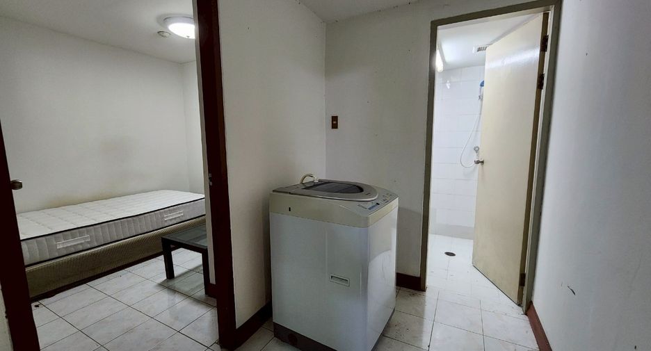 For rent and for sale 3 bedrooms condo in Khlong Toei, Bangkok