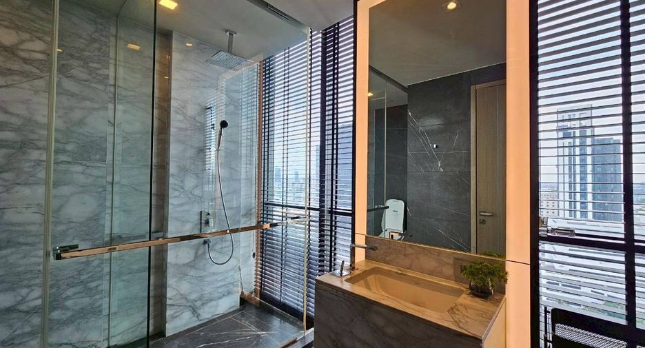 À louer 2 chambres condo à Watthana, Bangkok