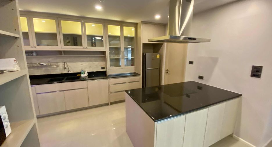 For rent 2 ベッドルーム condo in Khlong Toei, Bangkok