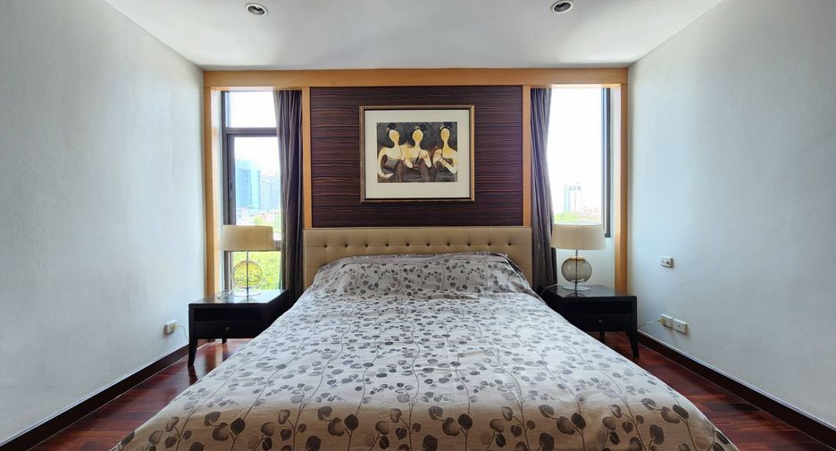 For rent and for sale 2 bedrooms condo in Watthana, Bangkok