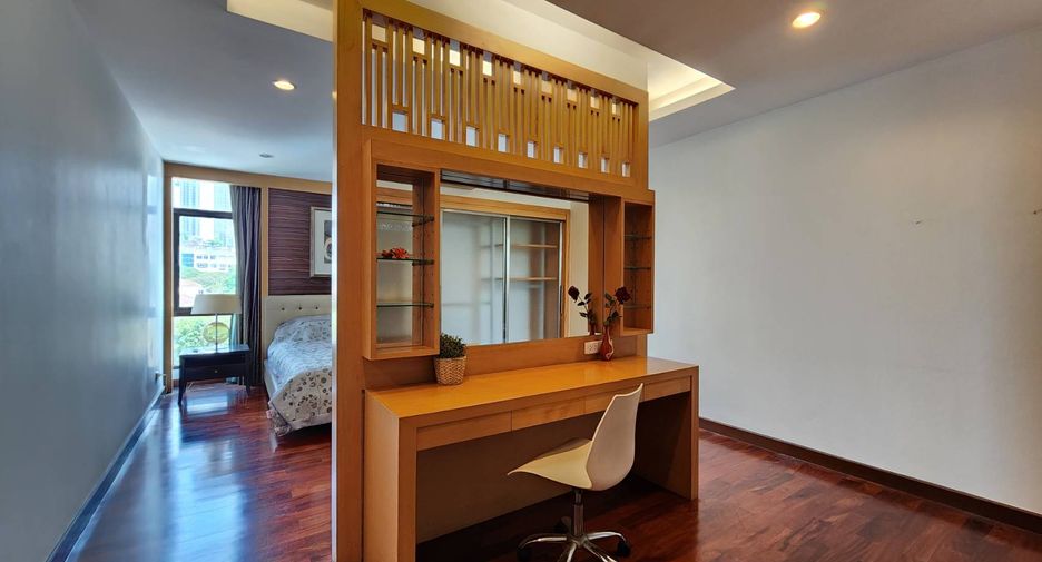 For rent and for sale 2 bedrooms condo in Watthana, Bangkok