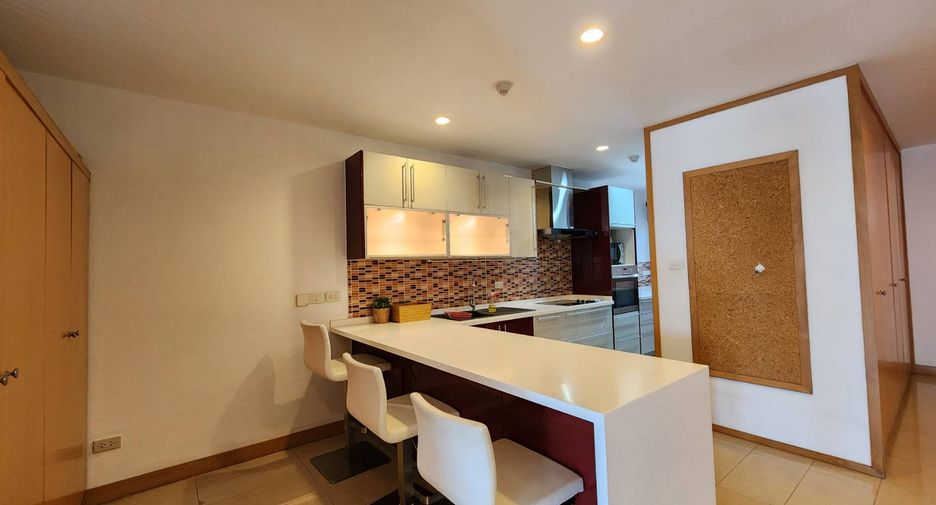 For rent and for sale 2 bedrooms condo in Watthana, Bangkok