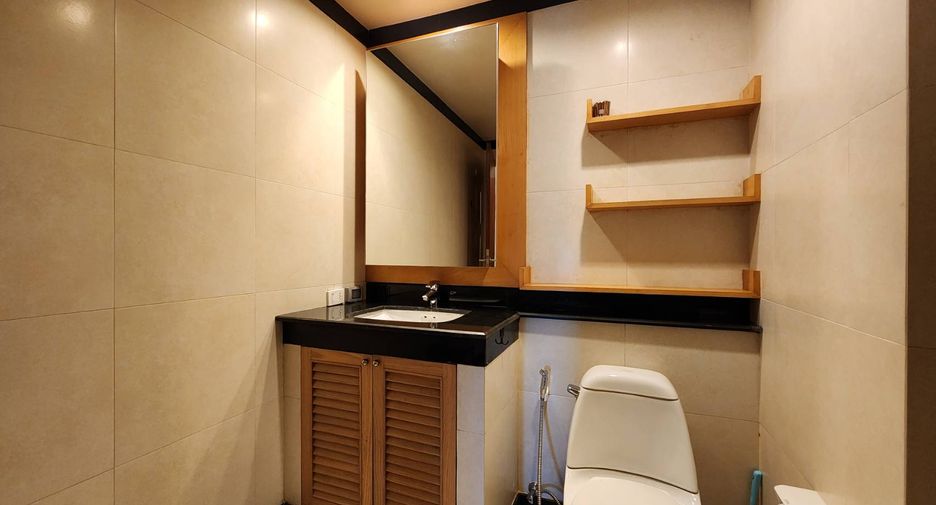 For rent and for sale 2 bedrooms condo in Watthana, Bangkok