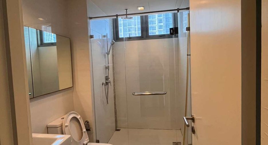 For rent 2 bedrooms condo in Sathon, Bangkok