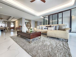 Wohnung zur Miete mit 4 Zimmer in Watthana, Bangkok