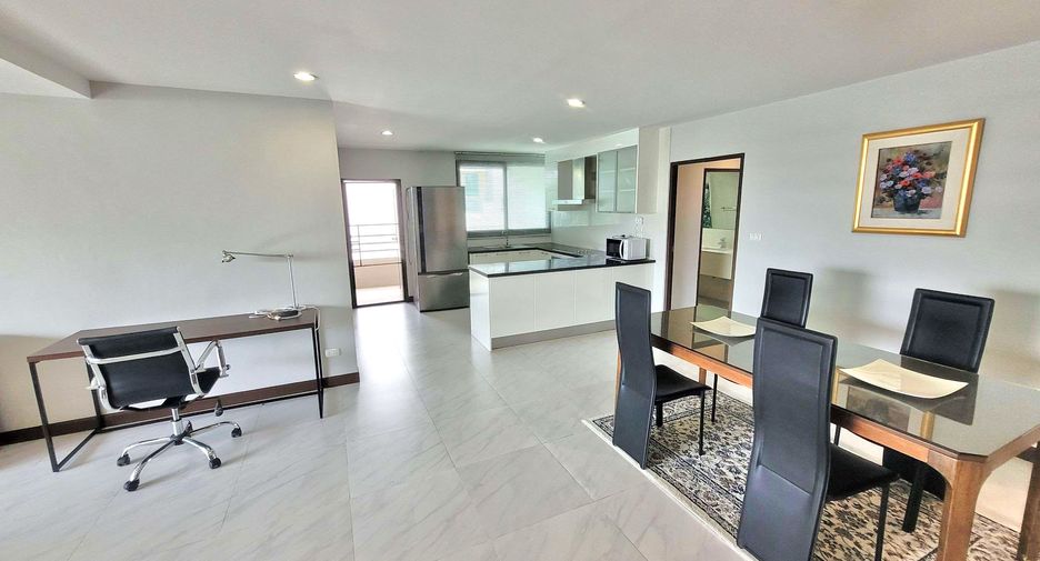For rent 3 bedrooms condo in Watthana, Bangkok