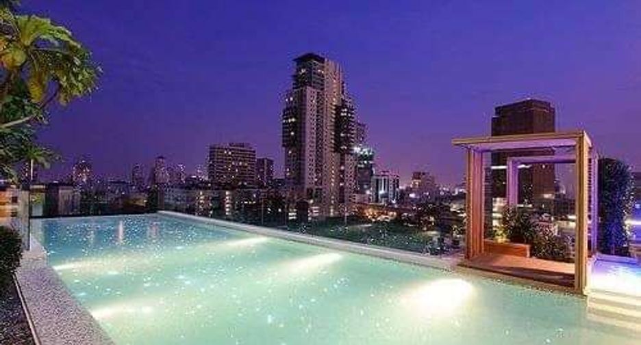 Condo en alquiler de 1 habitaciones en Khlong Toei, Bangkok