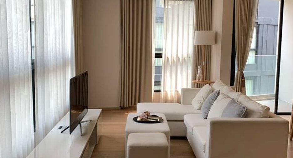 For rent 2 bedrooms condo in Khlong Toei, Bangkok