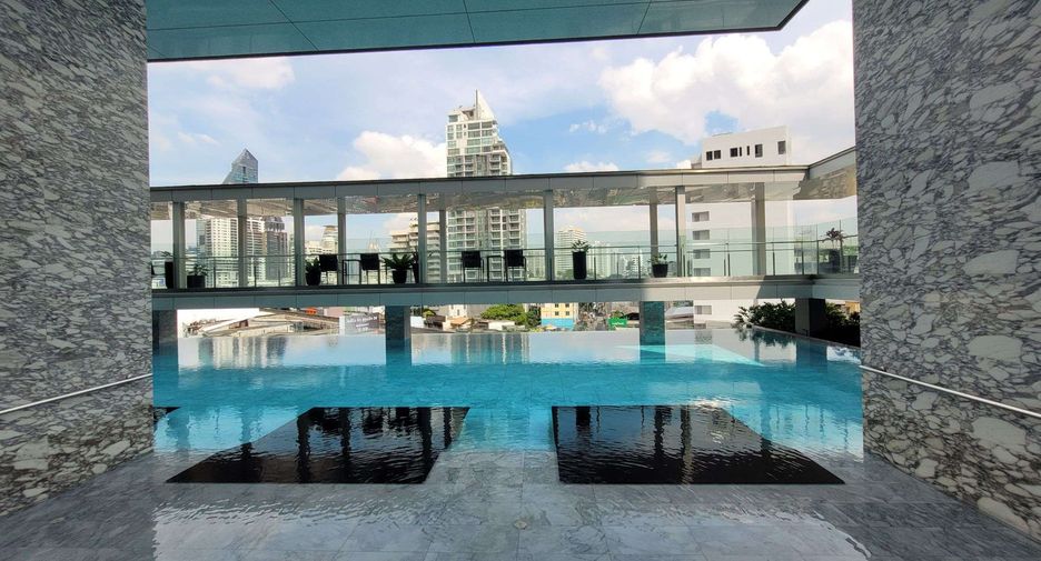 For rent and for sale 2 bedrooms condo in Khlong Toei, Bangkok