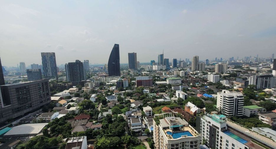 For rent and for sale 2 bedrooms condo in Khlong Toei, Bangkok