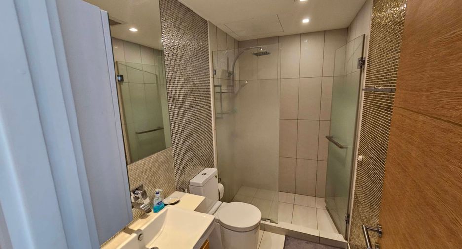 For rent and for sale 2 bedrooms condo in Khlong Toei, Bangkok