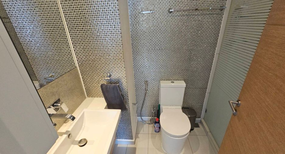 For rent and for sale 2 bedrooms condo in Khlong Toei, Bangkok