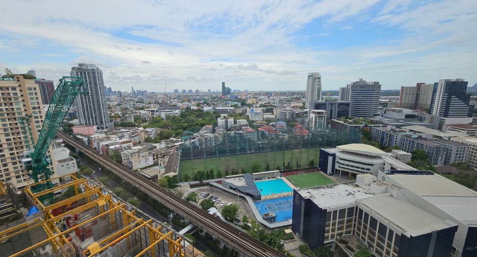For rent and for sale 2 bedrooms condo in Khlong Toei, Bangkok