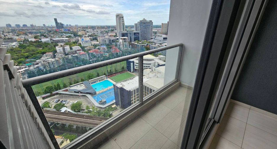 For rent and for sale 2 bedrooms condo in Khlong Toei, Bangkok