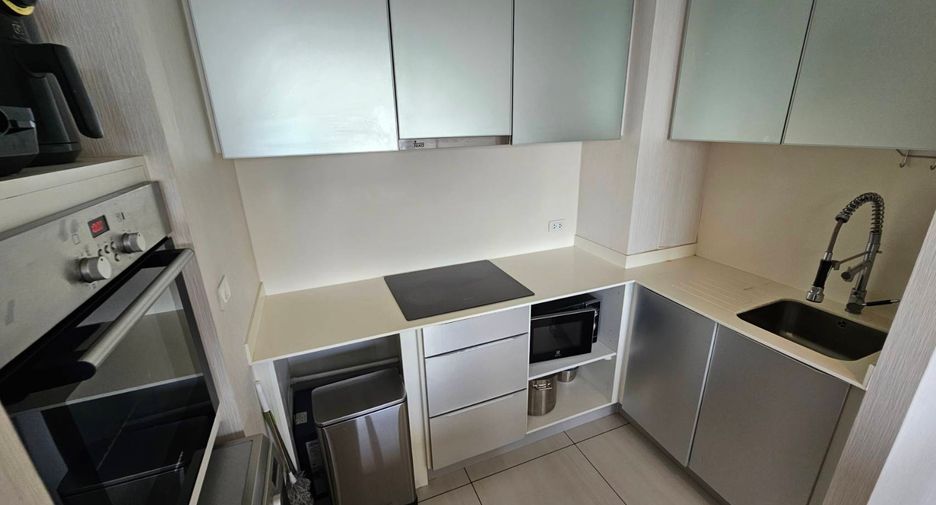 For rent and for sale 2 bedrooms condo in Khlong Toei, Bangkok