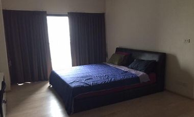 Condo en alquiler de 2 habitaciones en Khlong Toei, Bangkok