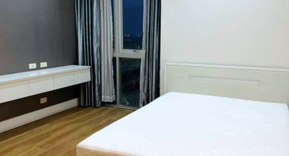 For rent and for sale 3 bedrooms condo in Khlong Toei, Bangkok