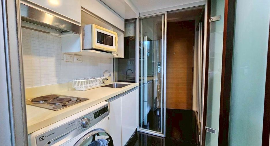 À louer 1 chambre condo à Khlong Toei, Bangkok