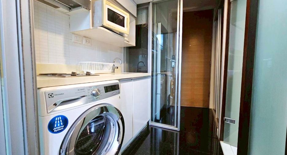 À louer 1 chambre condo à Khlong Toei, Bangkok