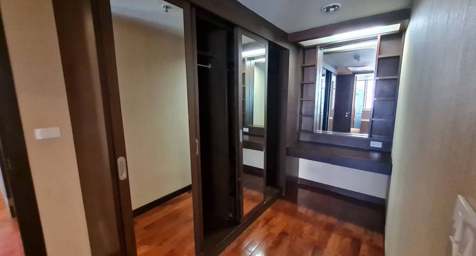 Condo en alquiler de 2 habitaciones en Watthana, Bangkok