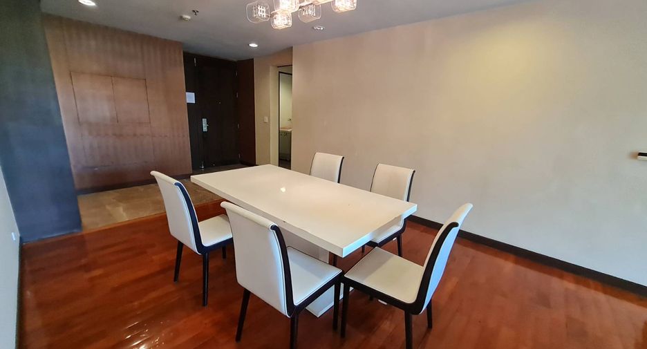 Condo en alquiler de 2 habitaciones en Watthana, Bangkok
