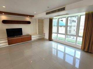 ให้เช่า 4 ห้องนอน คอนโด ใน วัฒนา, กรุงเทพฯ