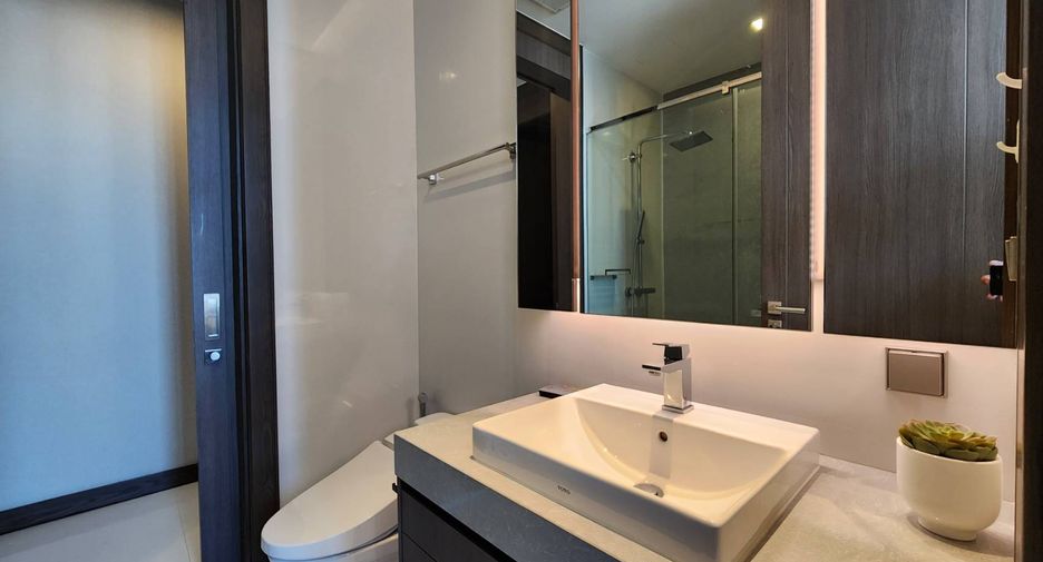 Wohnung zur Miete und zum Kauf mit 2 Zimmer in Khlong Toei, Bangkok