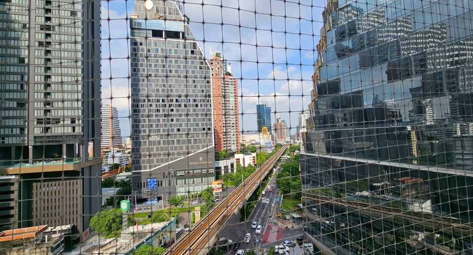For rent and for sale 2 bedrooms condo in Khlong Toei, Bangkok